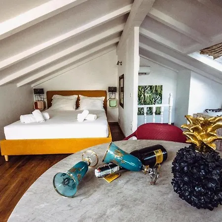 Summer Me - Corfu Downtown Apartment